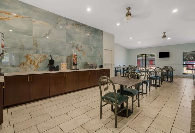 ホテル Econo Lodge Inn & Suites Fulton  Rockport