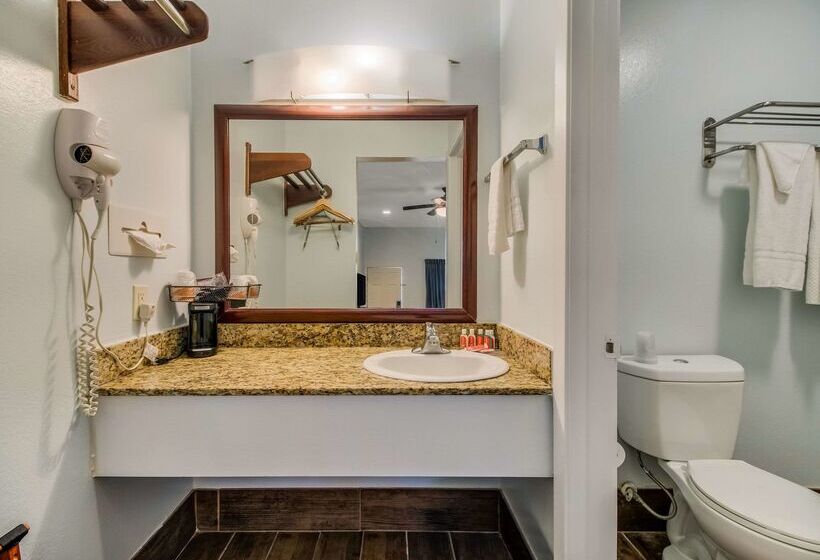 ホテル Econo Lodge Inn & Suites Fulton  Rockport