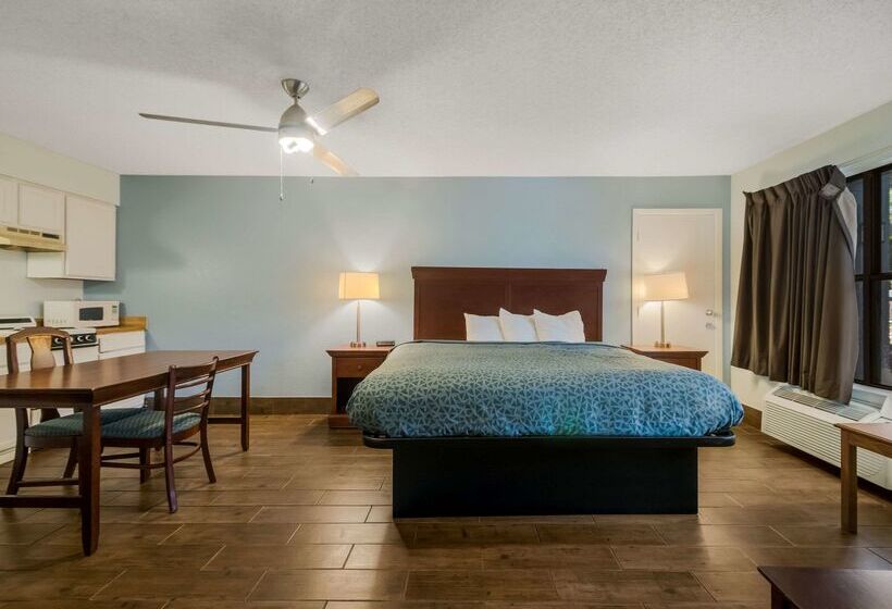 هتل Econo Lodge Inn & Suites Fulton  Rockport