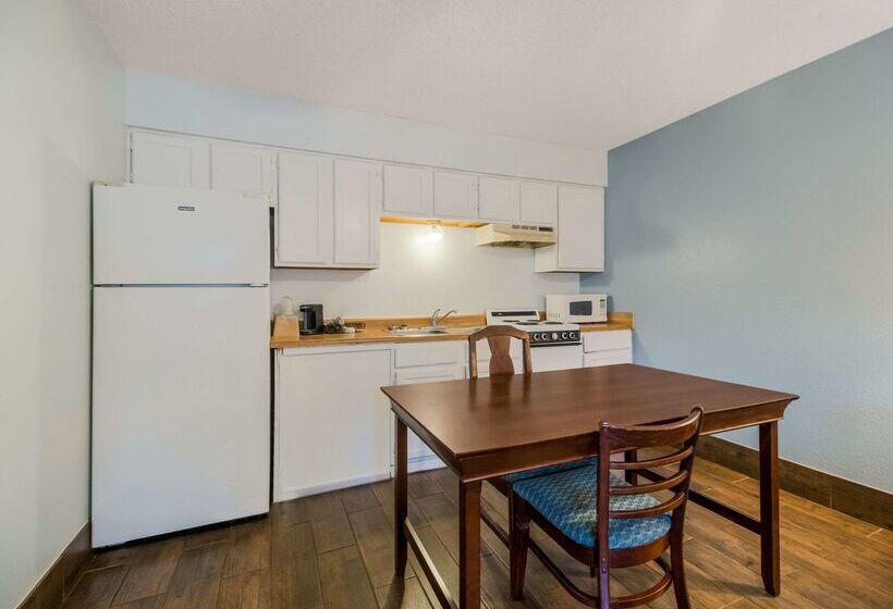 ホテル Econo Lodge Inn & Suites Fulton  Rockport