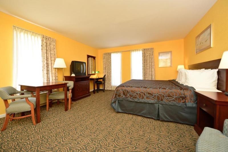 ホテル Econo Lodge Inn & Suites Fulton  Rockport