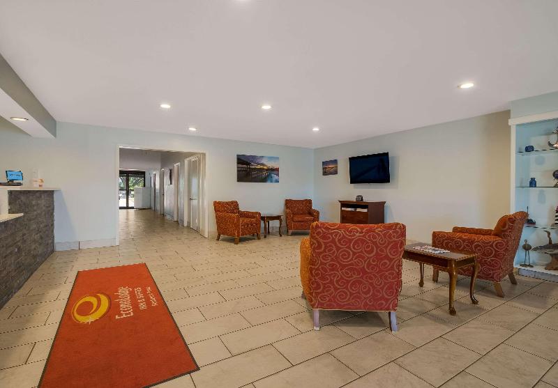 هتل Econo Lodge Inn & Suites Fulton  Rockport