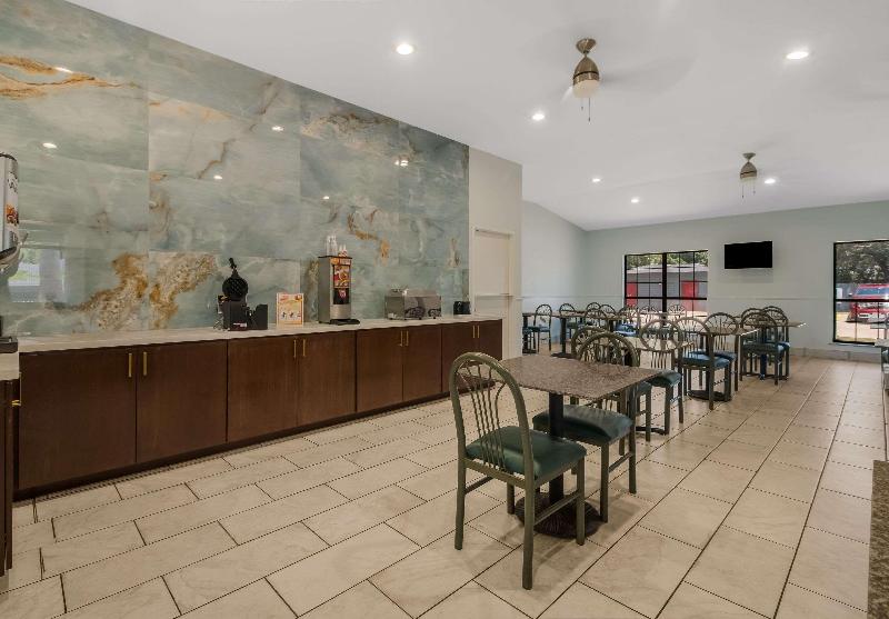 ホテル Econo Lodge Inn & Suites Fulton  Rockport