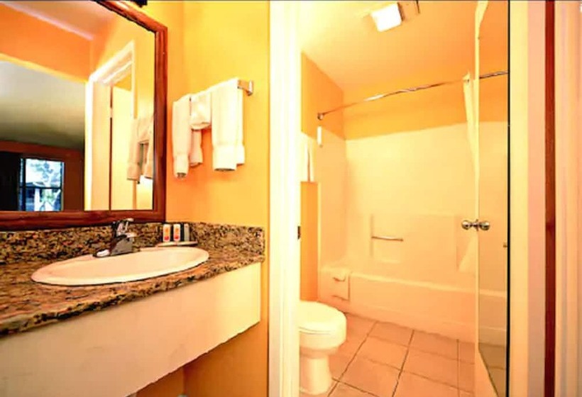 ホテル Econo Lodge Inn & Suites Fulton  Rockport