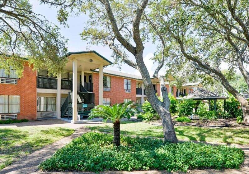 ホテル Econo Lodge Inn & Suites Fulton  Rockport