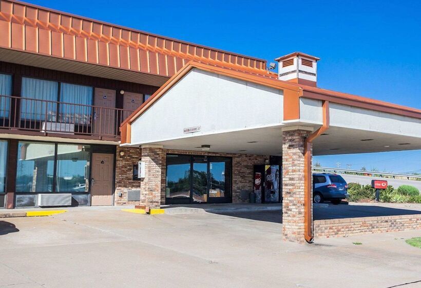 فندق Econo Lodge Jefferson City