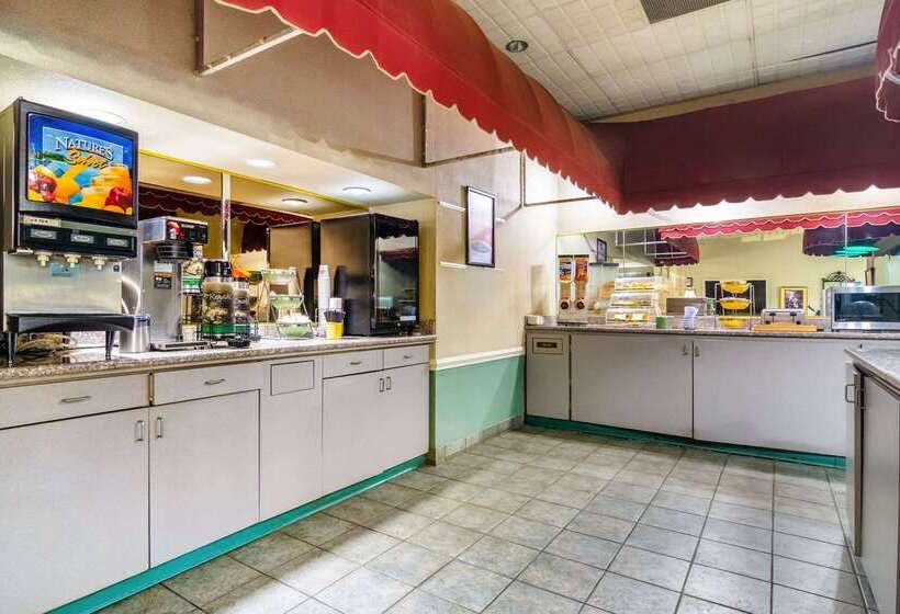 ホテル Red Roof Inn Sanford