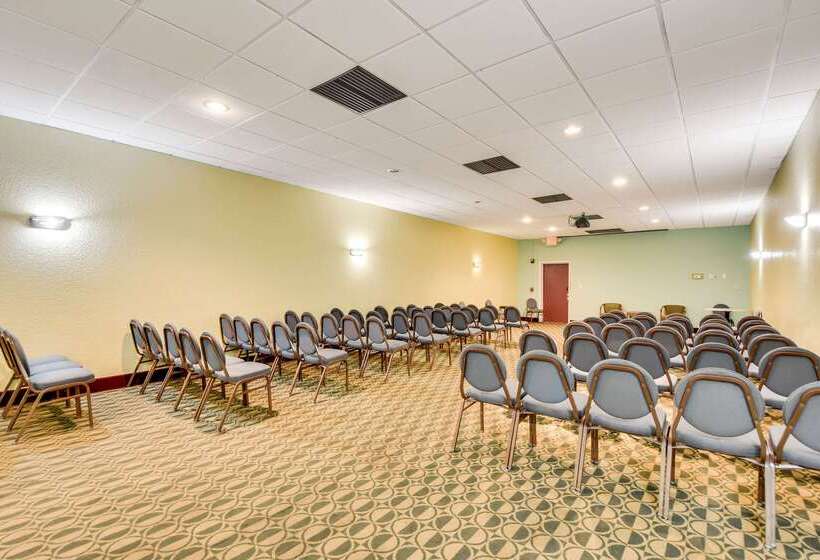 فندق Econo Lodge Busch Gardens