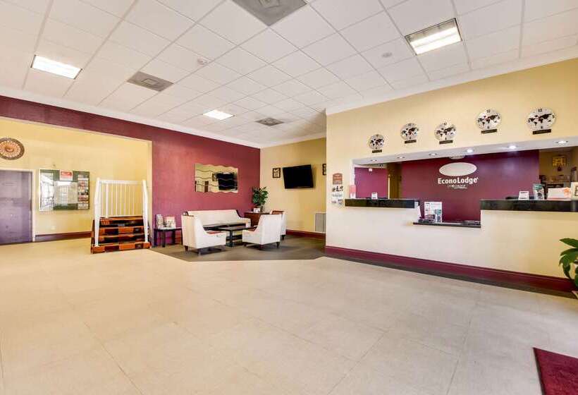 فندق Econo Lodge Busch Gardens