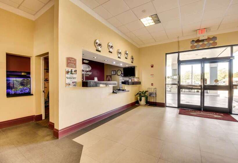 فندق Econo Lodge Busch Gardens