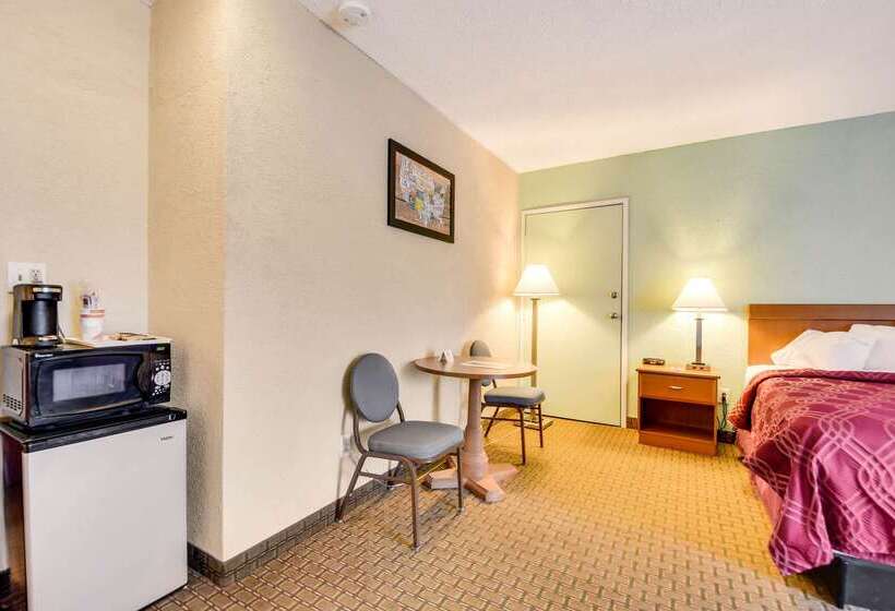 فندق Econo Lodge Busch Gardens