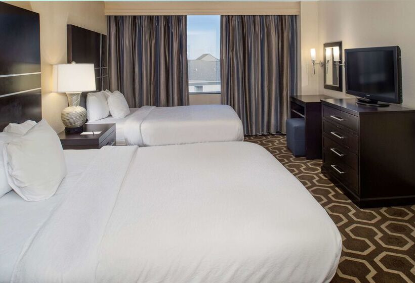 فندق Embassy Suites By Hilton St. Louis Airport