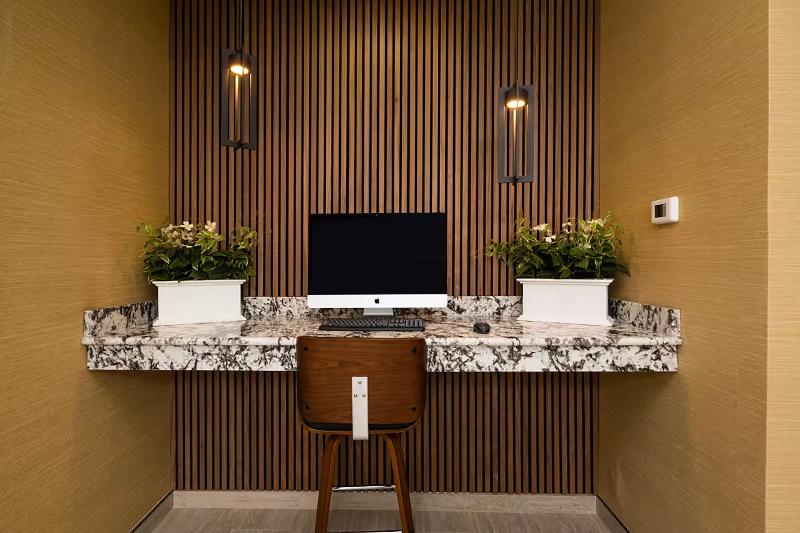 호텔 Endeavor Inn & Suites, Trademark Collection By Wyndham