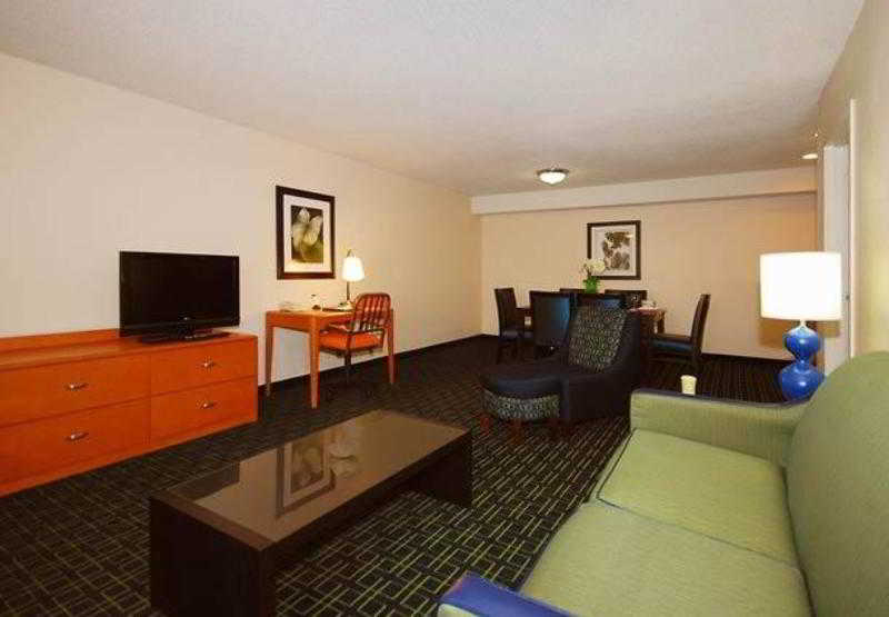 هتل Fairfield Inn Boston Dedham