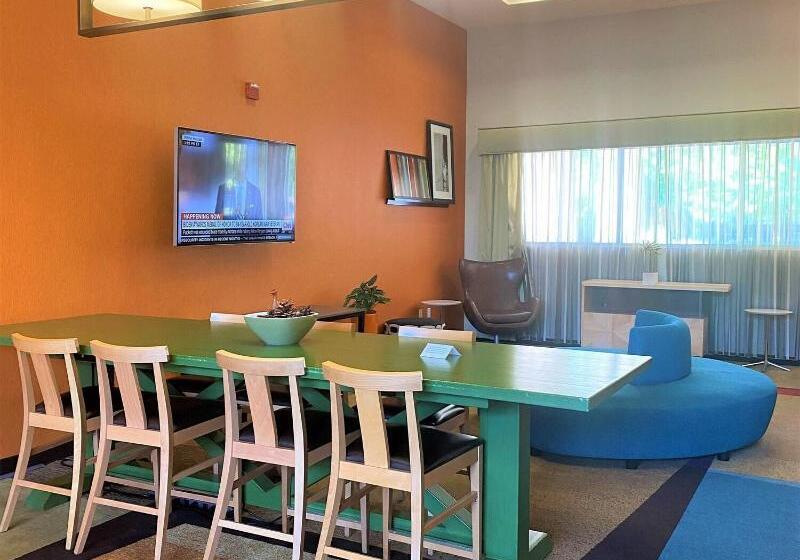 فندق Fairfield Inn Sacramento Cal Expo