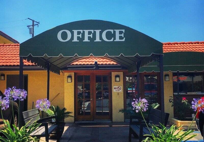 호텔 Garden Inn And Suites Glendora