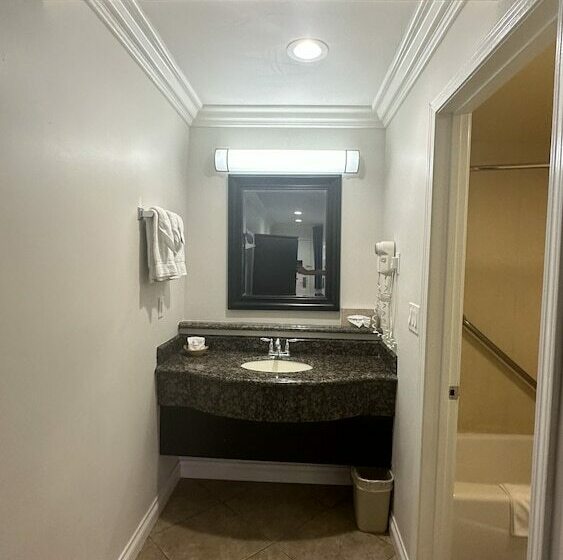 호텔 Garden Inn And Suites Glendora