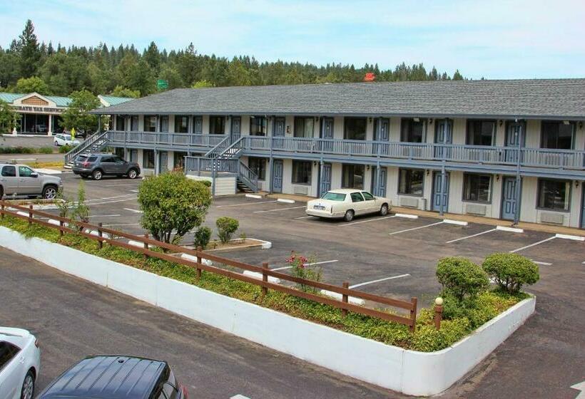 ホテル Gold Country Inn