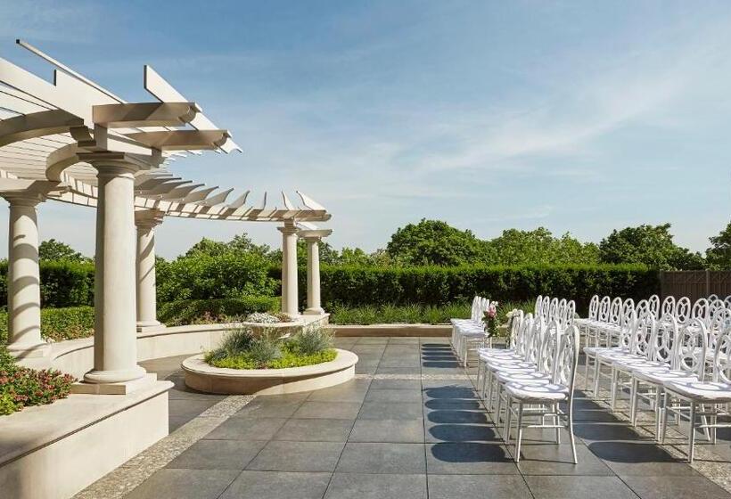 Отель Graduate By Hilton Ann Arbor