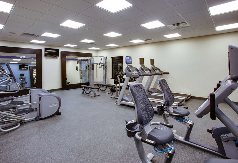 فندق Hampton Inn & Suites Philadelphia/bensalem