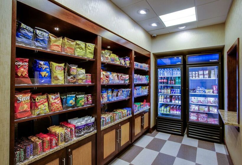 فندق Hampton Inn & Suites Philadelphia/bensalem