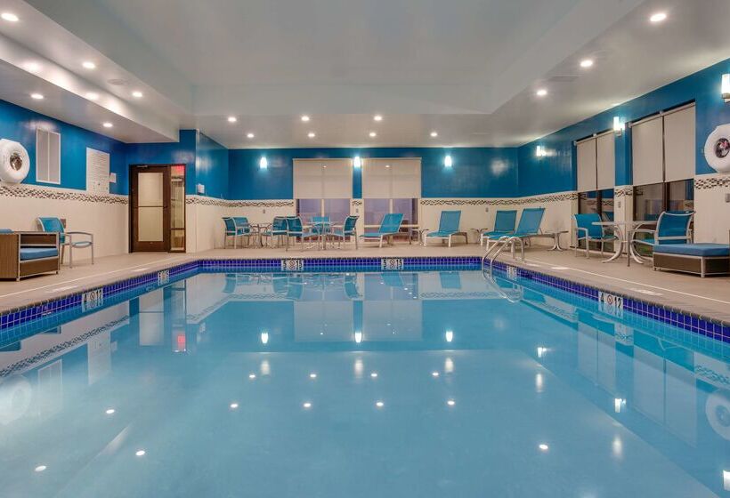 فندق Hampton Inn & Suites Philadelphia/bensalem