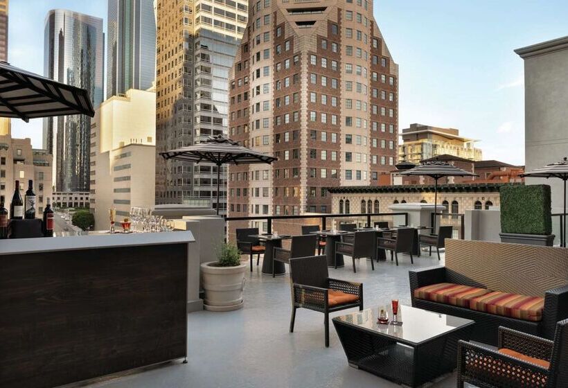 فندق Hilton Checkers Los Angeles