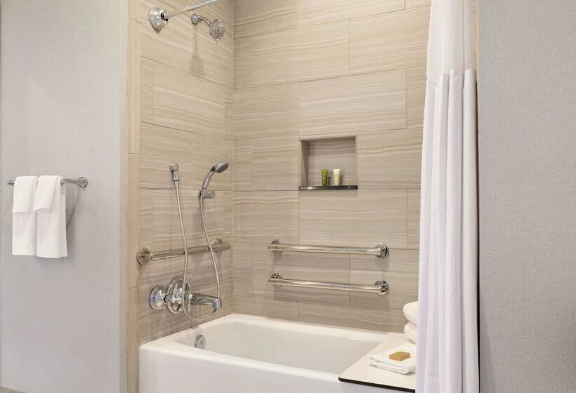 فندق Hilton Checkers Los Angeles