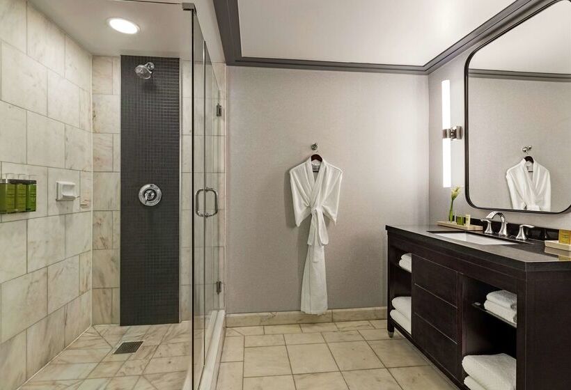 فندق Hilton Checkers Los Angeles