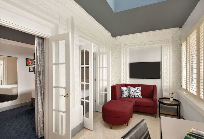 فندق Hilton Checkers Los Angeles