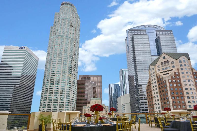 فندق Hilton Checkers Los Angeles