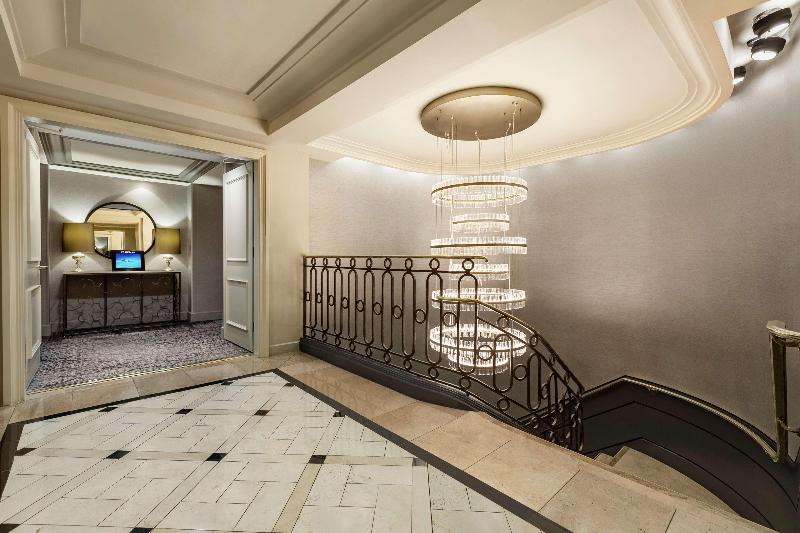 فندق Hilton Checkers Los Angeles