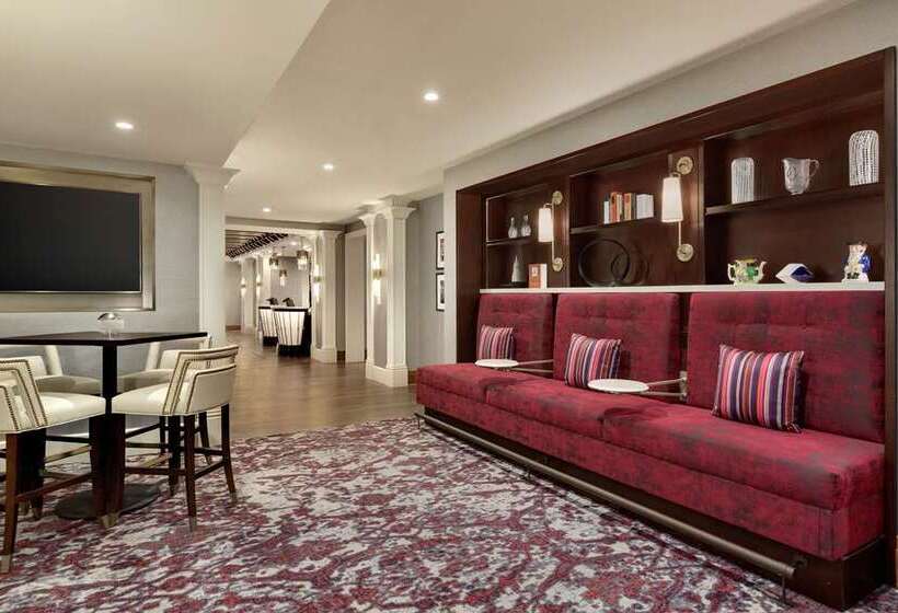 فندق Hilton Checkers Los Angeles