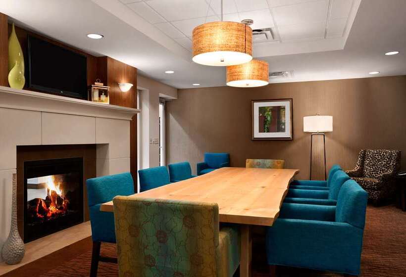 בית מלון כפרי Hilton Garden Inn Rochester/pittsford