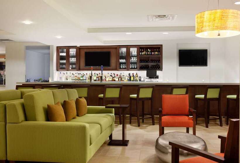 هتل Hilton Garden Inn Rochester/pittsford