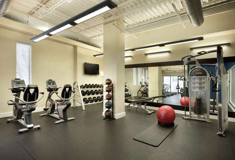 هتل Hilton Garden Inn Rochester/pittsford