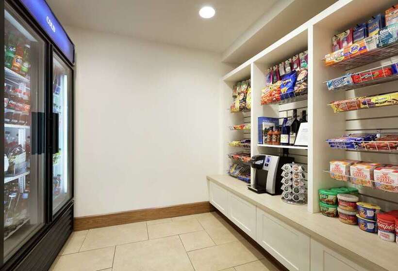 בית מלון כפרי Hilton Garden Inn Rochester/pittsford