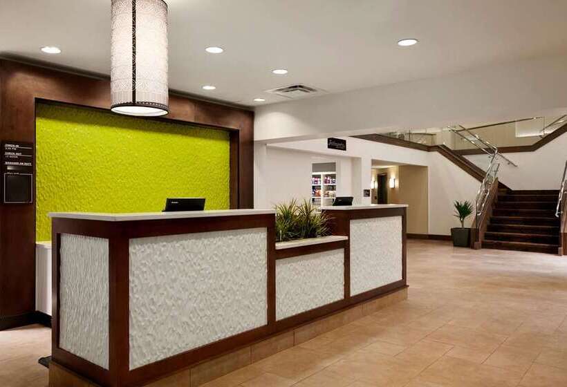 هتل Hilton Garden Inn Rochester/pittsford