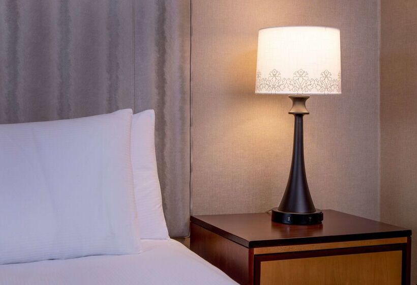 Отель Hilton Wilmington/christiana