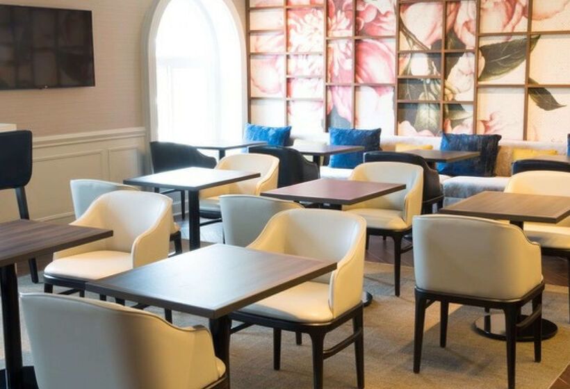 Отель Hilton Wilmington/christiana