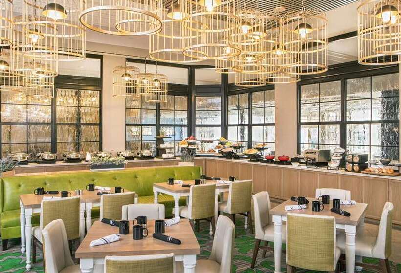 هتل Hilton Wilmington/christiana