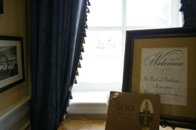 فندق Historic Boone Tavern