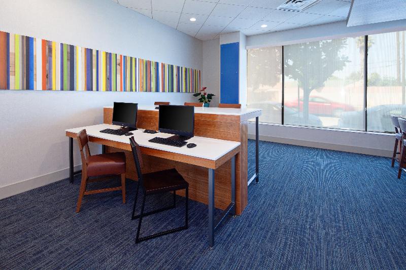 فندق Holiday Inn Express Los Angeles Lax Airport, An Ihg