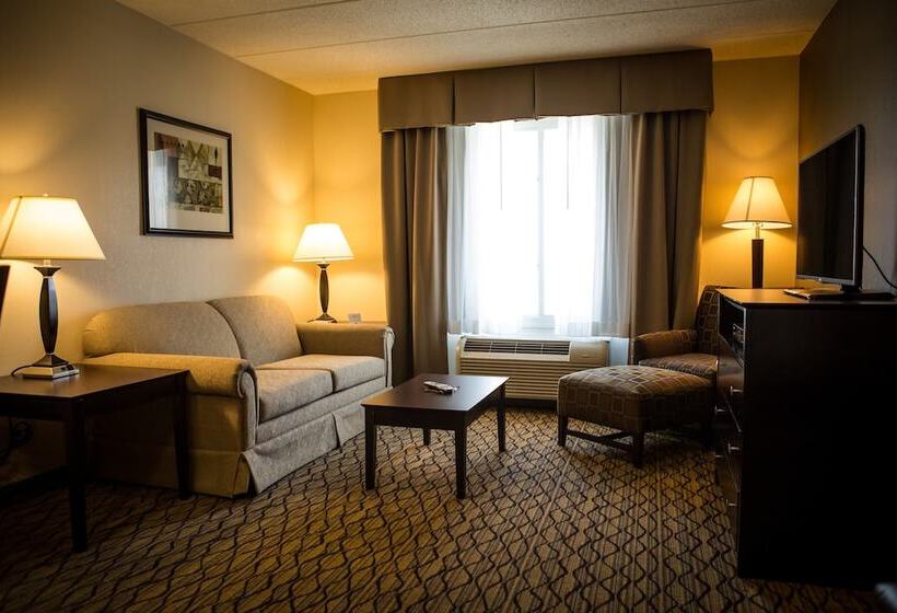 هتل Holiday Inn Express Milford, An Ihg