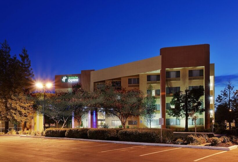 Holiday Inn Express Hotel Union City San Jose, An Ihg