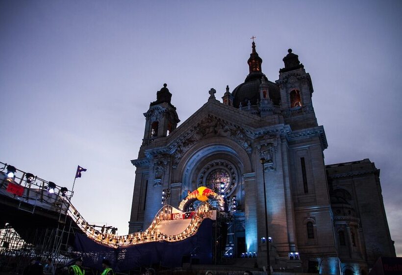 酒店 Holiday Inn St. Paul Downtown, An Ihg