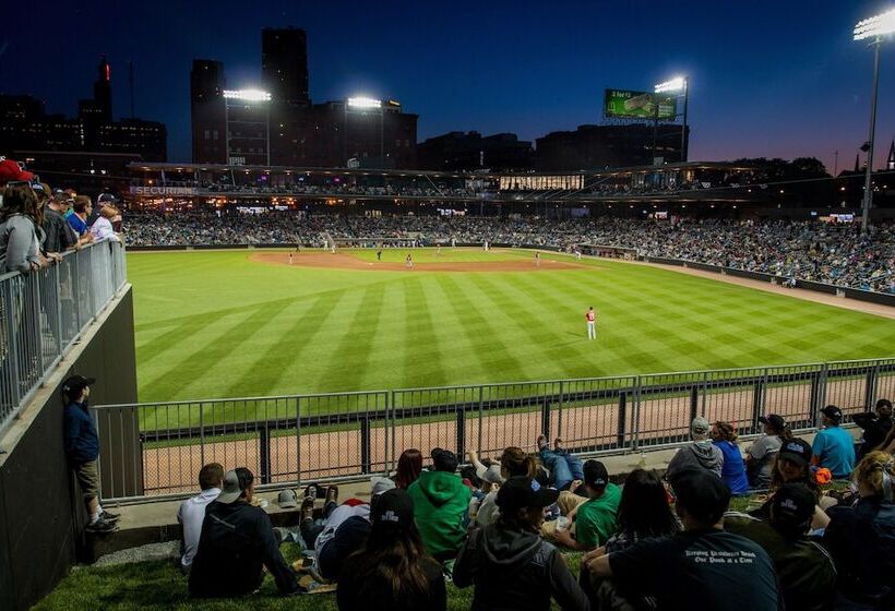 酒店 Holiday Inn St. Paul Downtown, An Ihg