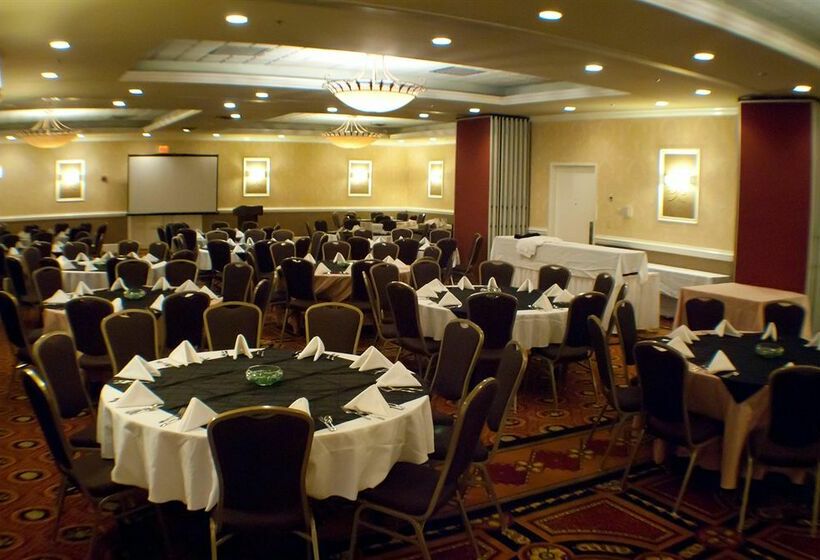 فندق Holiday Inn University-Blacksburg 