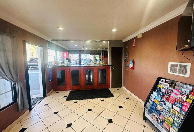 Casa Blanca Hotel & Suites Orange Sr 55 Freeway, Near Honda Center, Chapman University, Disneyland