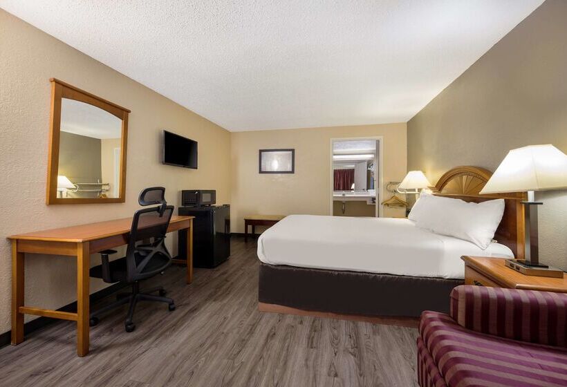 فندق Knights Inn College Station